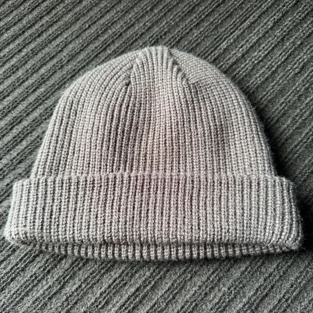 Burton Mens Gray Ribbed Knit‎ Cuffed Beanie Skully Winter Hat